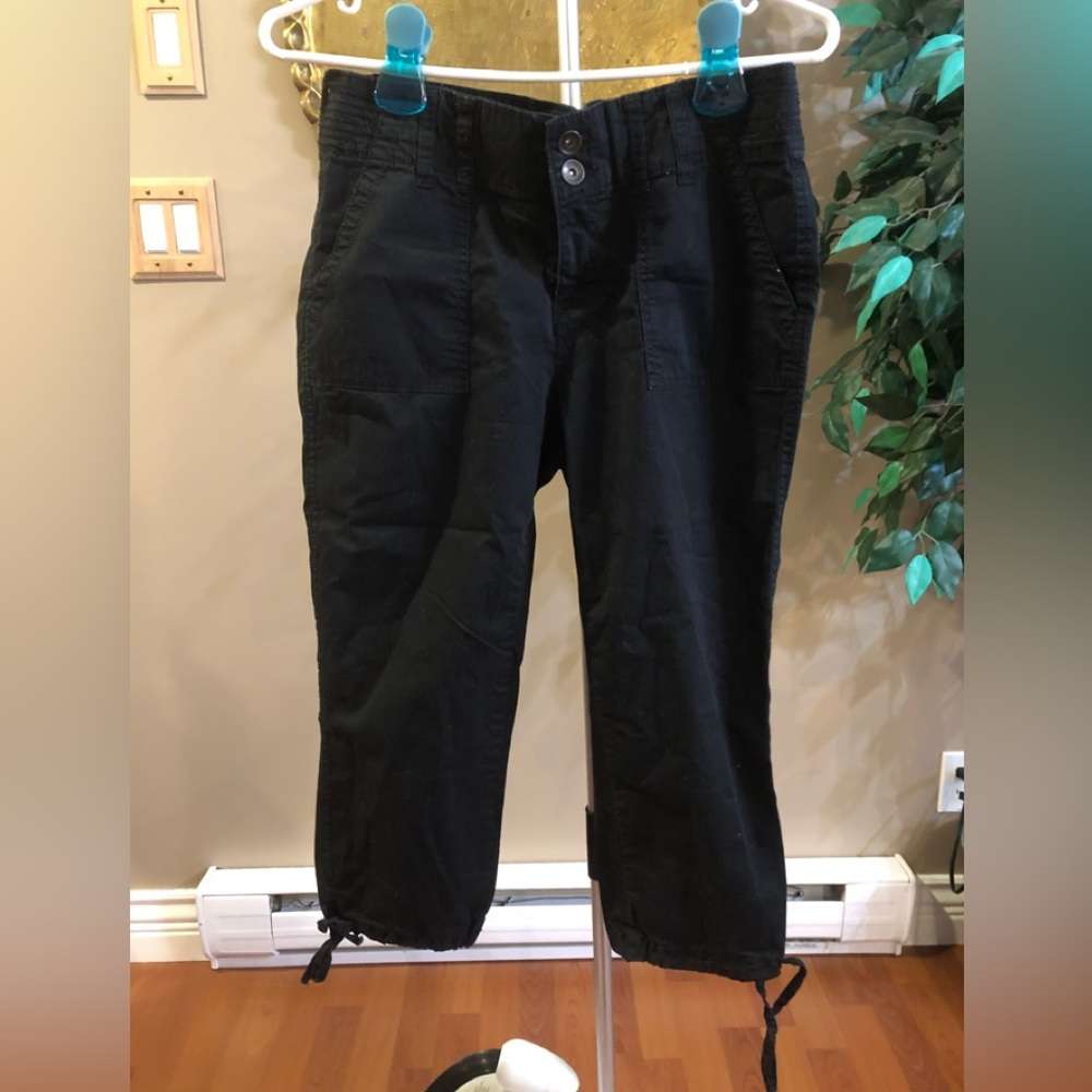 Capri pants